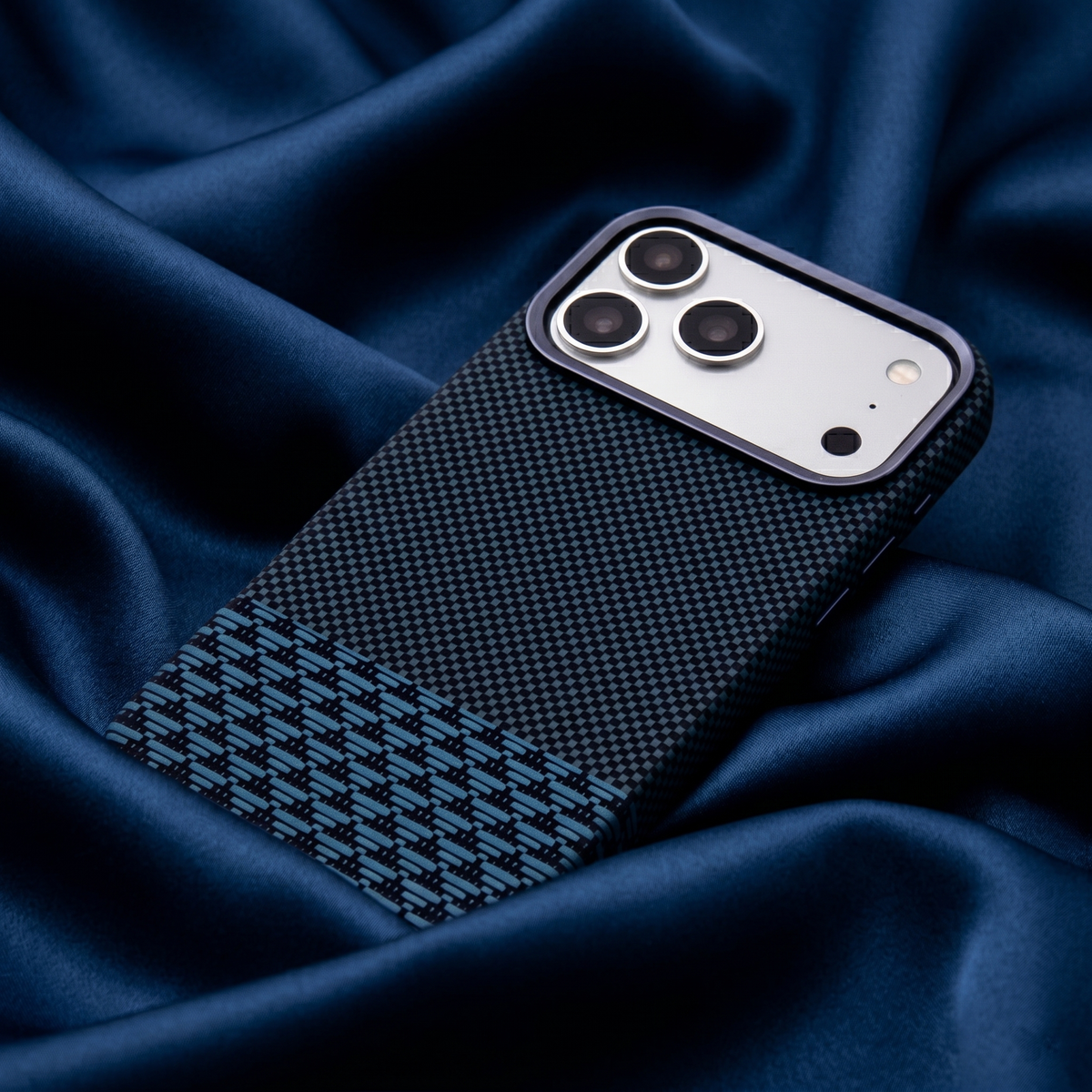 Carbon Weave Detail