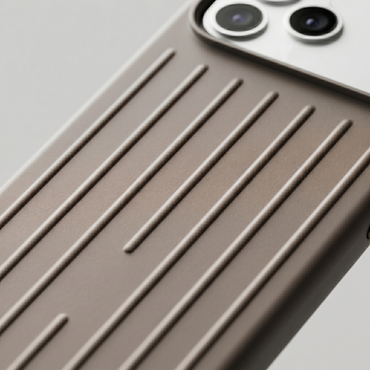 Sculpted Line Detail